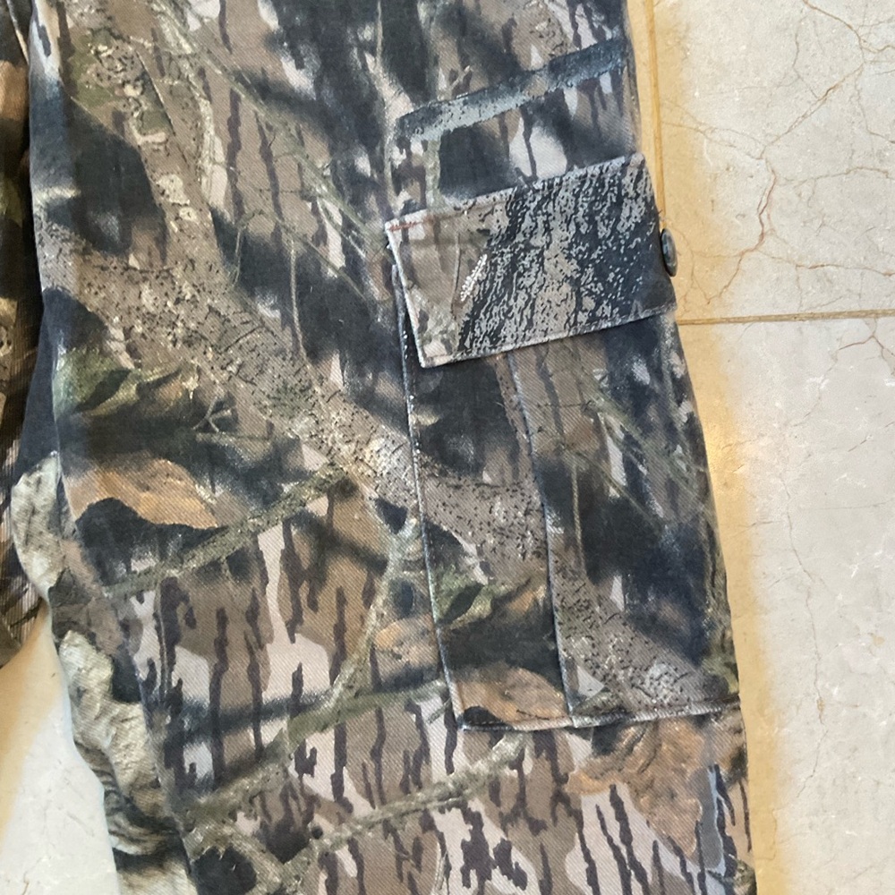 Camo hunting pants, Zip & button, side, back and leg pockets, soft, Size XS - Picture 5 of 14